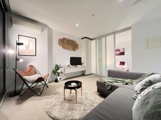 Cosy 2 Beds 2 Baths Apt With Car Park at Southern Cross Apartment, Melbourne - 3