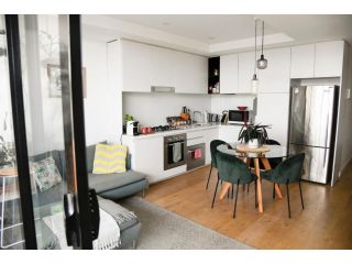 Cosy Apartment in Trendy Collingwood Apartment, Melbourne - 5