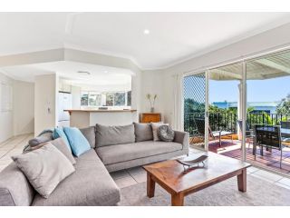 Cosy apartment with ocean views, Sunshine Beach Apartment, Sunshine Beach - 3