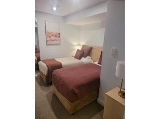 CBD Deluxe Private 2 Bedroom Apartment Apartment, Adelaide - 4