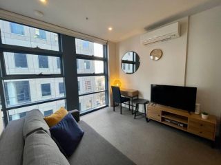 Cosy Stays @ Melbourne CITY Super CBD Location Apartment, Melbourne - 1