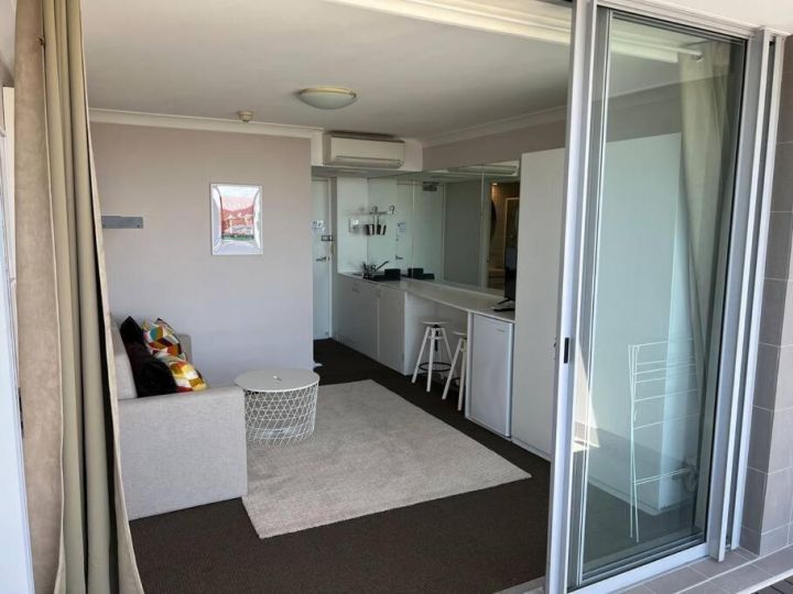 Cosy studio with a large balcony and a great view! Apartment, Sydney - imaginea 5