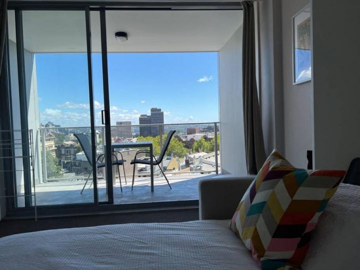 Cosy studio with a large balcony and a great view! Apartment, Sydney - imaginea 3