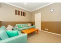 Cottage 20 - 3 Bedroom - Lake Hume Resort Guest house, Albury - thumb 7