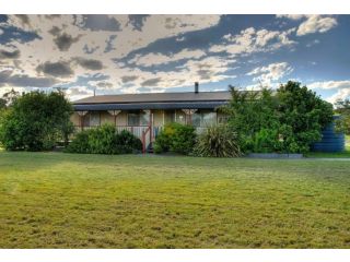 Cottages on Lovedale - Cottage No. 1 Guest house, Lovedale - 1