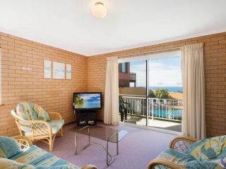 Countess Court Unit - Great Ocean Views Apartment, Narooma - 3