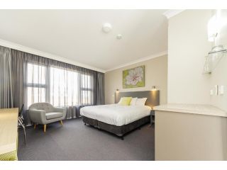 Cowra Services Club Motel Hotel, Cowra - 2