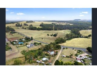 Cozy Stay Cottage Guest house, Daylesford - 1