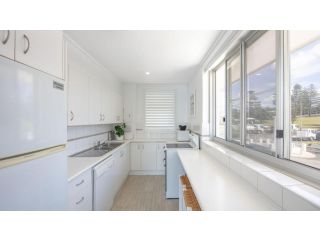 Craigmore On the Beach Unit 13 - views views Apartment, Yamba - 4