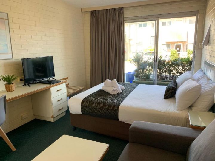 Crest Motor Inn Hotel, Queanbeyan - imaginea 19