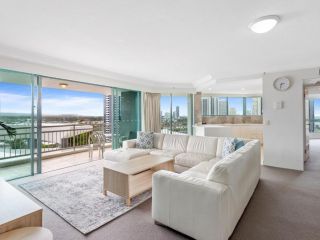 Crown Towers Superior 3 Bedroom Apartment Apartment, Gold Coast - 2