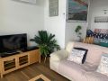 crystal blue apartment Apartment, South Australia - thumb 5