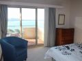 Charming Beach Getaway, Close to Cafe & Restaurant Guest house, Terrigal - thumb 6
