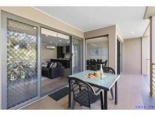 Cypress waterfront spa apartment Apartment, Mulwala - 4