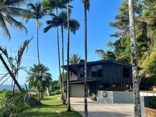 Daintree Views - Ocean View Pole House Guest house, Queensland - 2