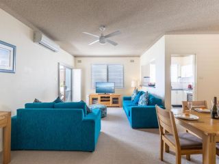 Del Rae 6 25 Shoal Bay Road Apartment, Shoal Bay - 2