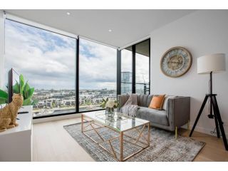 Delightful 2BR Riverview@Docklands Apartment, Melbourne - 2