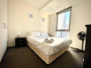 Readyset Apartments at Liberty Apartment, Melbourne - 5