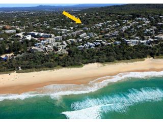 Depper St Beautifully Renovated Beach House Guest house, Sunshine Beach - 1