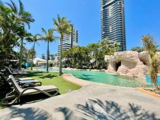 Diamond Beach Poolside 44 Premium Apartment, Gold Coast - 3