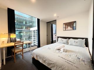 Dream HomeStay Bourke St CBD with Apple TV Netflix & Free Wifi Apartment, Melbourne - 5