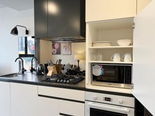 Dream HomeStay Bourke St CBD with Apple TV Netflix & Free Wifi Apartment, Melbourne - 3