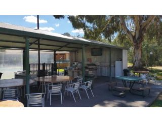 Early Settlers Motel Tocumwal Hotel, Tocumwal - 4