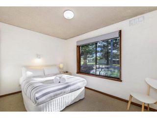 Eastern Beach Units #2 Guest house, Port Fairy - 5