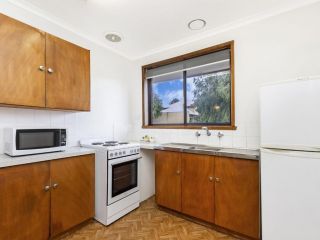 Eastern Beach Units #6 Guest house, Port Fairy - 4