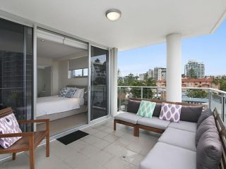 Eden Apartments Unit 502 - Luxury 2 bedroom apartment close to the beach Apartment, Gold Coast - 5