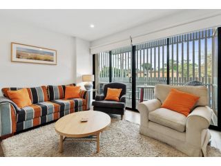 Elegant 2-Bed Modern Apartment with Balcony Apartment, Melbourne - 1