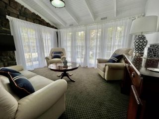 Elegant bluestone cottage located at the Red Hill Peony Estate Villa, Red Hill - 2