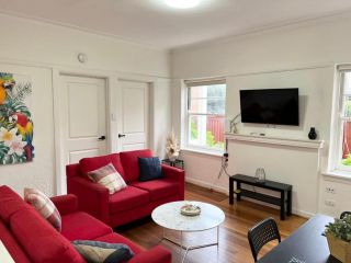 Elwood Gem- 3 Bedroom Apartment Apartment, Melbourne - 2