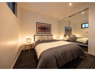 Modern, Quiet 1 Bed Apt on Fitzroy St, Opposite Albert Park Apartment, Melbourne - 5