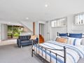Modern Family Beach House with Outdoor Deck & BBQ Guest house, Terrigal - thumb 7