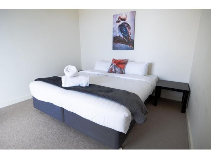 Enjoy Penthouse Living in the CBD! Sleeps 8! Apartment, Wagga Wagga - imaginea 11