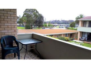 Escape on Corrigans Apartment, Batemans Bay - 1