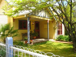 Eugenie Cottage 1930s Art Deco Guest house, Bright - 4