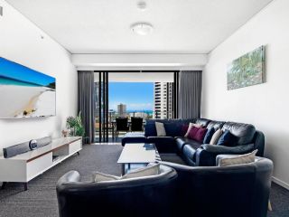 Exceptional Value 3 Bedroom Ocean Views Apartment in Sierra Grand Apartment, Gold Coast - 2