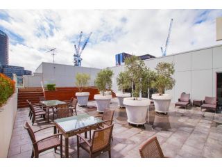 Exclusive Stays - SXY Apartment, Melbourne - 5