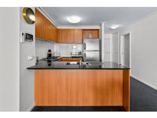 Exclusive Stays - The Summit Apartment, Melbourne - 3