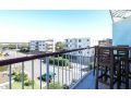 Explorer Cove Unit 6, 31 Kennedy Pde Aparthotel, Caloundra - thumb 2