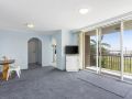 Fairleigh - Unit 1 Guest house, The Entrance - thumb 6