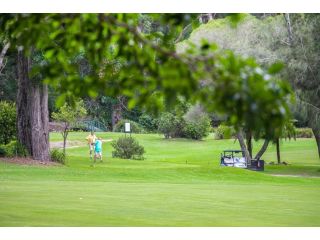 Fairway Views Guest house, Mollymook - 4