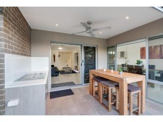 Fairway Village @ Windaroo Lakes Golf Club Apartment, Queensland - 5