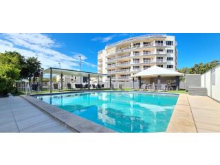 Fairways Golf & Beach Retreat Bribie Island Hotel, Woorim - 2