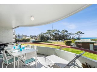 Fathoms 8 - Mollymook Apartment, Mollymook - 2