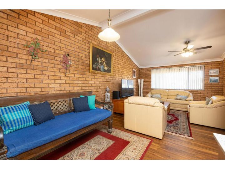 Flora Parade 6 Guest house, Tuncurry - imaginea 20