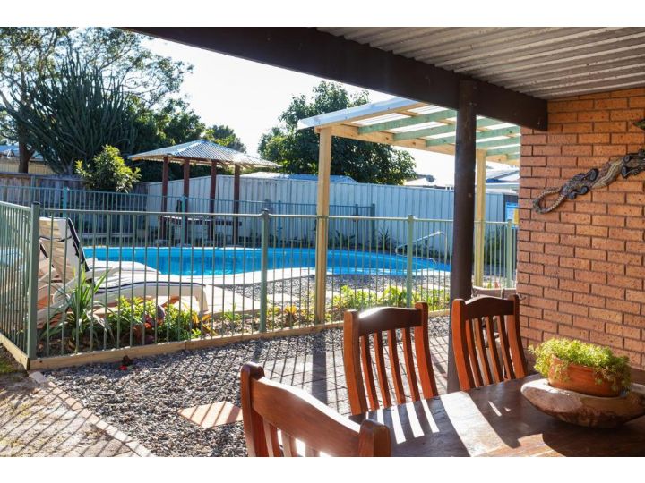 Flora Parade 6 Guest house, Tuncurry - imaginea 12