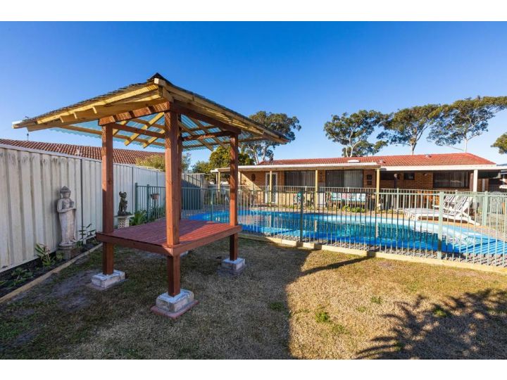 Flora Parade 6 Guest house, Tuncurry - imaginea 10